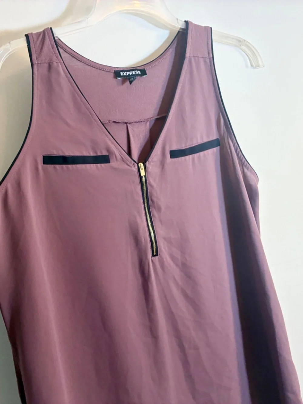 Express Top - Picture 2 of 7